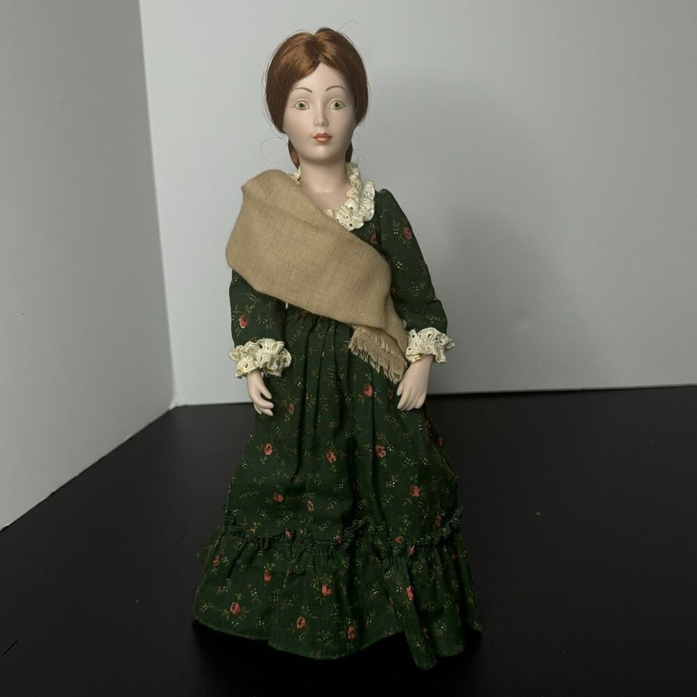Franklin Heirloom Dolls 12" Abagail N.H. #6 Porcelain‎ Doll Colonial With Stand